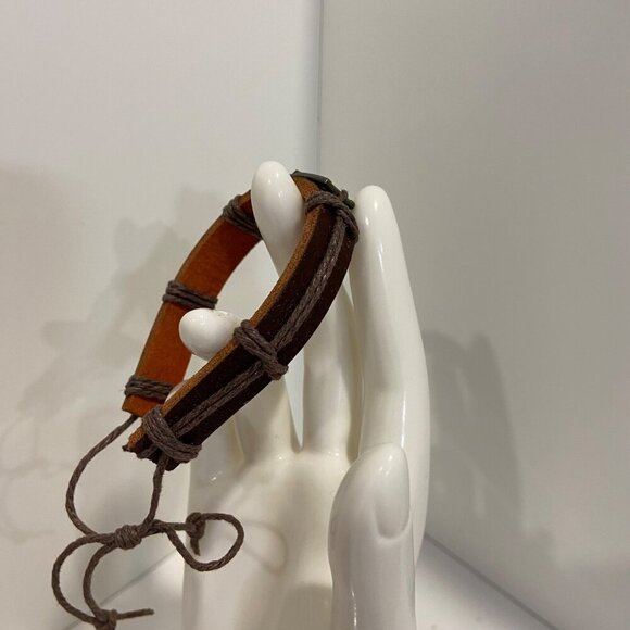 Love Sign Cupids Bow Bracelet Brown genuine Leather Adjustable Wristband - Picture 6 of 12